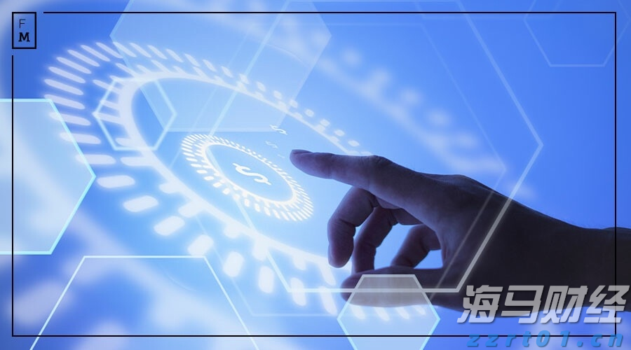 惠州一地大片房屋被淹没，民警徒手架起生命通道