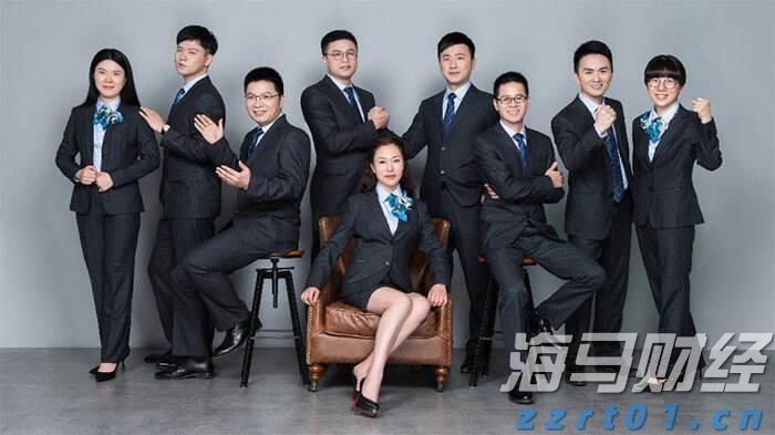 市值突破4万亿!微软(MSFT.US)AI云增长爆发:业绩全面超预期 首次披露Azure年收入超750亿美元