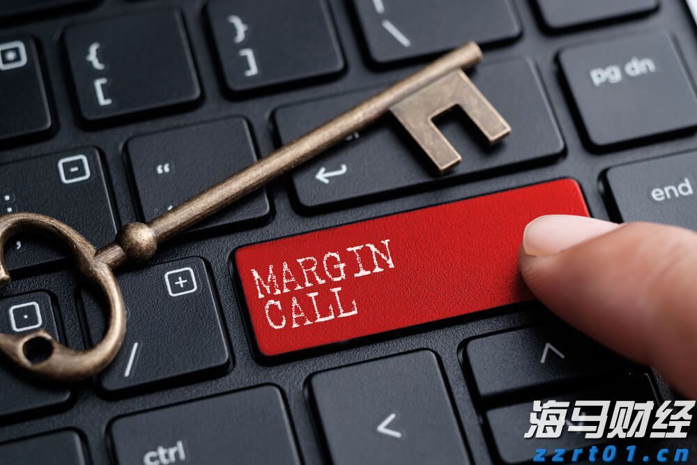 蒙圩镇:光伏板下鱼虾跃 立体发展产业兴