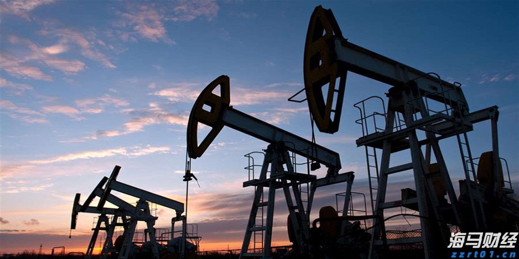 美股异动 | 特斯拉(TSLA.US)涨3% 马斯克解散Dojo超算团队 将集中精力开发AI5、AI6及后续芯片