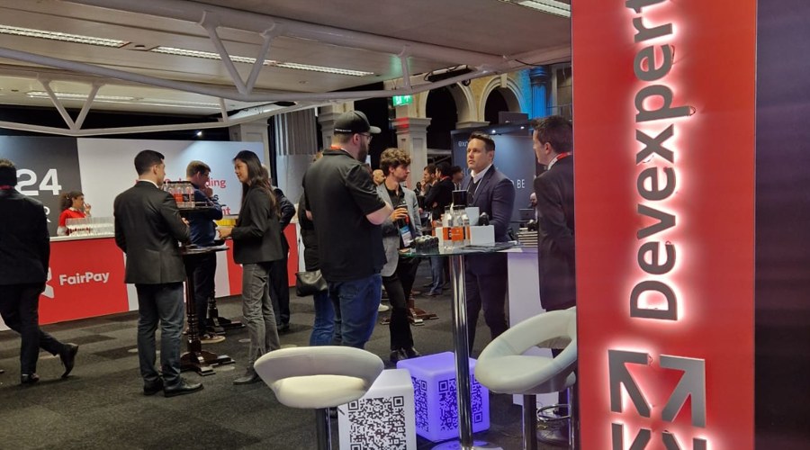 平南县积极开展文艺活动展示“三乡”文化亮点